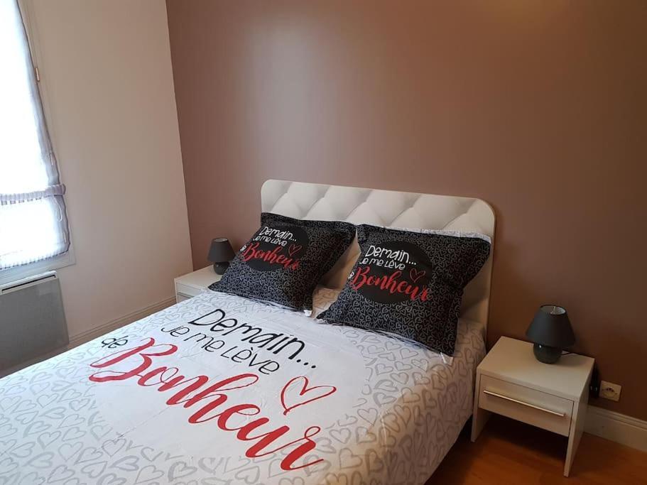 Le Refuge Des Corderies Apartman Blois Kültér fotó