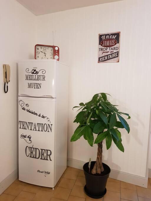 Le Refuge Des Corderies Apartman Blois Kültér fotó